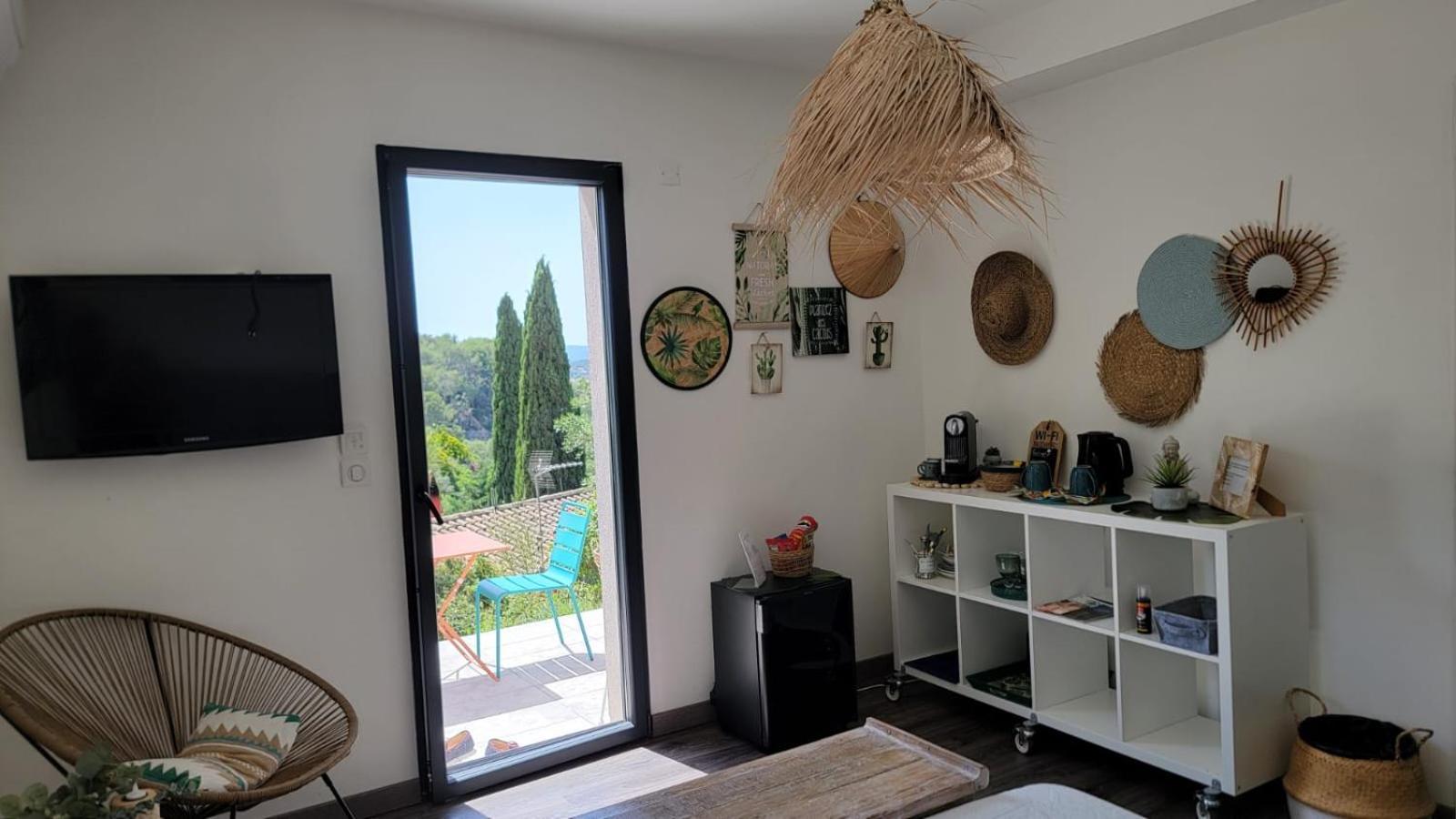 Chez Jeff & Aurelie Ξενοδοχείο Ντραγκινιάν Εξωτερικό φωτογραφία
